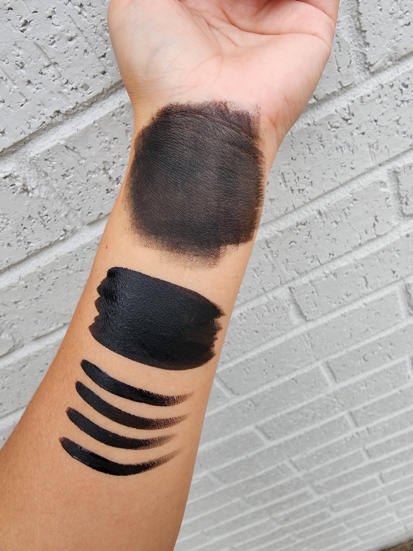 True Black-Black-REGULAR