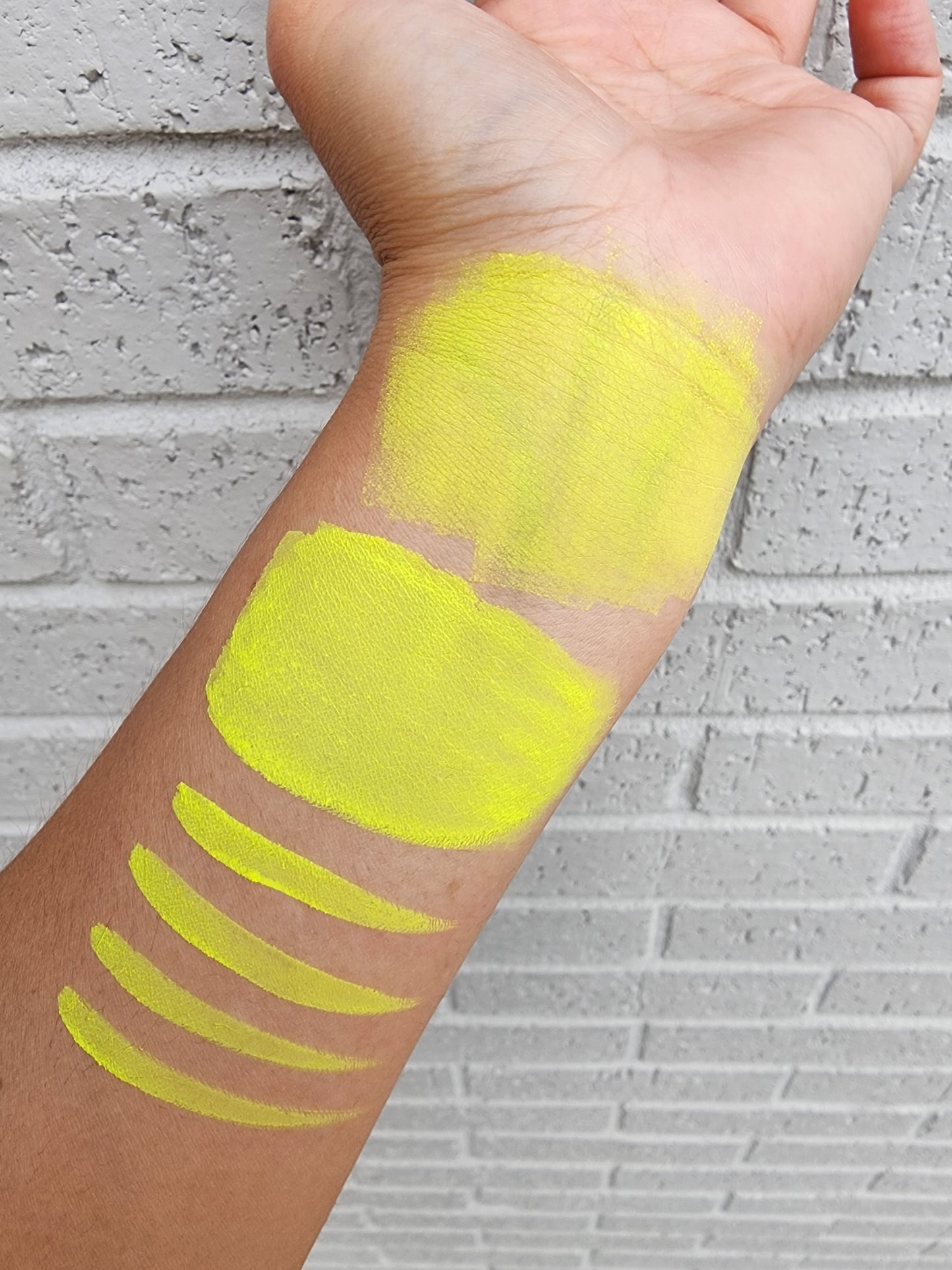 Neon Moon-Yellow-NEON