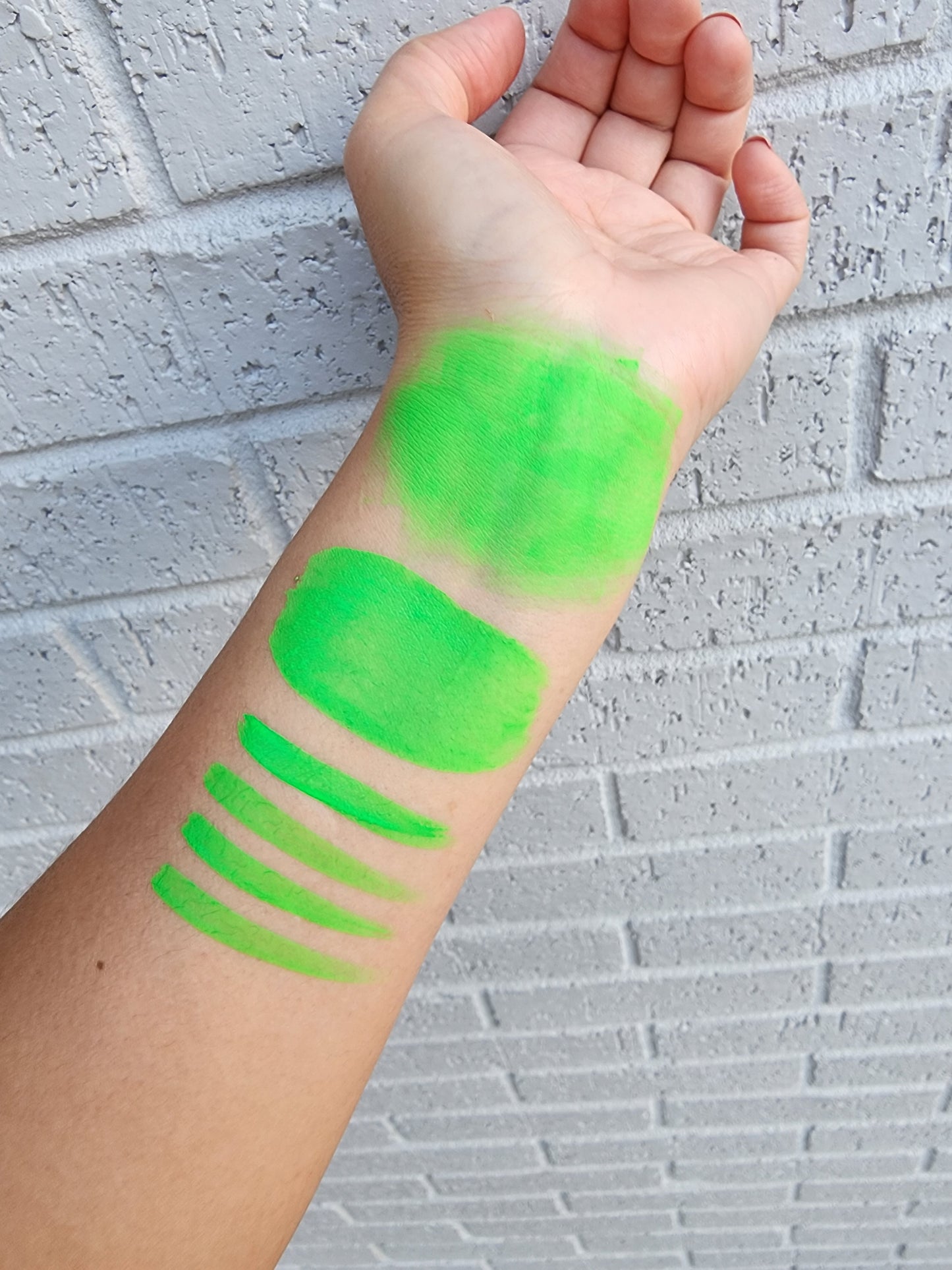 Budgie-Green-NEON