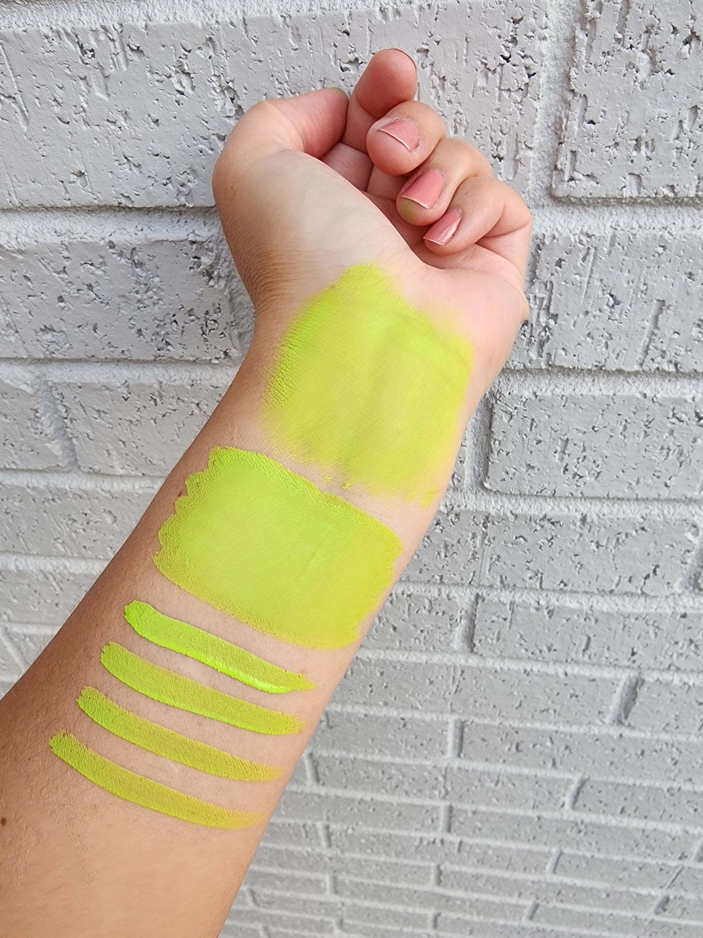 Firefly-Green-REGULAR